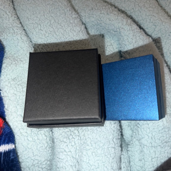 2 Ring Jewelry Boxes - Picture 3 of 5